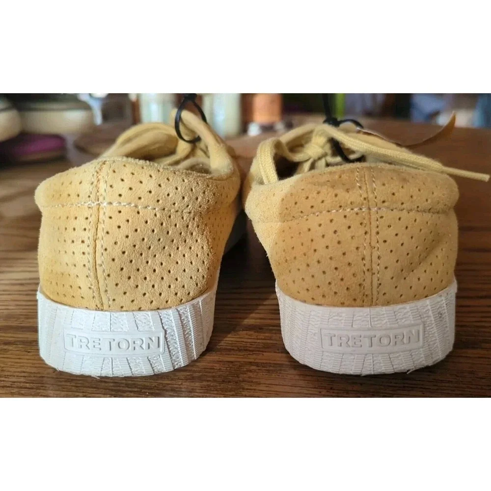 TRETORN Vintage Women's Yellow Suede Lace up Sneaker ‎ 8.5/39 Retro Original